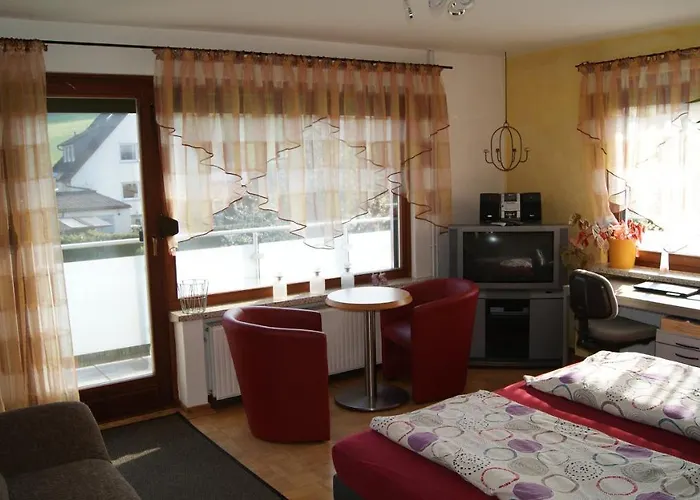 Appartement Komplette Im Schoenen Weserbergland /